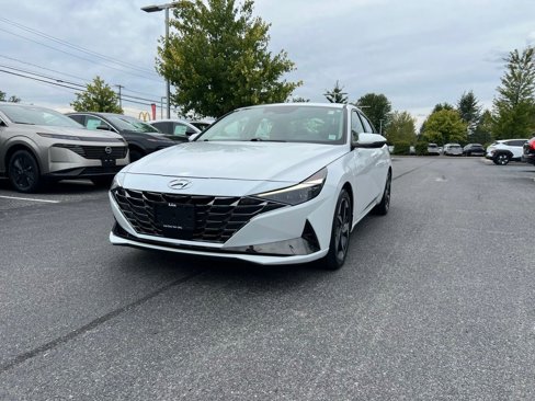 Used 2022 Hyundai Elantra Limited image 5