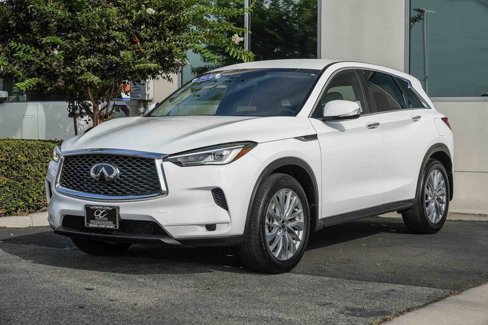 Certified 2024 INFINITI QX50 Pure image 3