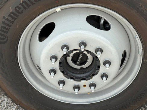 New 2025 Ford F550 4x4 Regular Cab Super Duty image 10