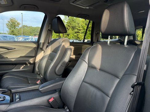 Used 2021 Honda Pilot Touring image 19