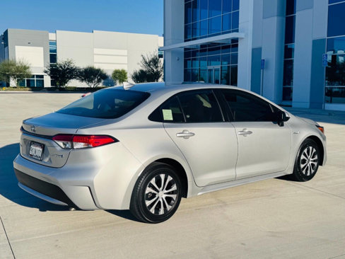 Used 2021 Toyota Corolla LE image 5