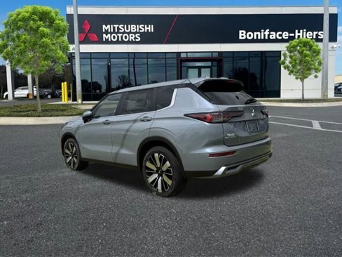 New 2025 Mitsubishi Outlander SE image 5
