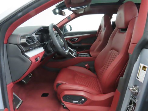 Used 2020 Lamborghini Urus image 20