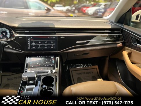 Used 2021 Audi Q8 Premium image 29