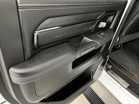 Used 2024 RAM 2500 Limited image 54