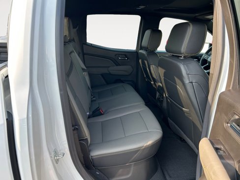 New 2026 Chevrolet Colorado ZR2 w/ Technology Package image 11