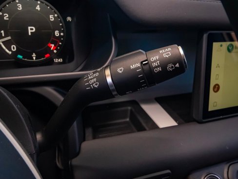 New 2024 Land Rover Defender 110 S image 14