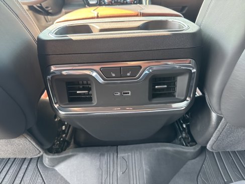 New 2025 GMC Sierra 2500 Denali Ultimate w/ Snow Plow Prep/Camper Package image 24