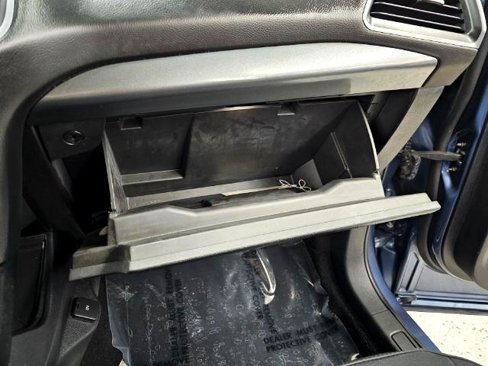 Used 2019 Ford Edge SE image 22