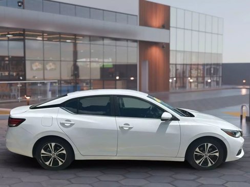 Used 2022 Nissan Sentra SV image 4