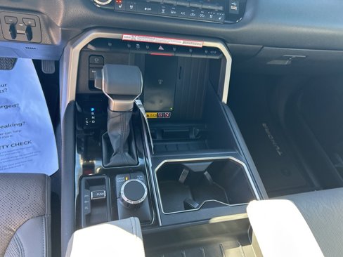 New 2025 Toyota Tundra Limited image 17