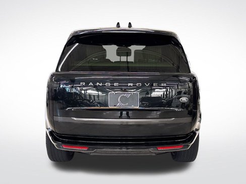 Used 2023 Land Rover Range Rover SE image 4