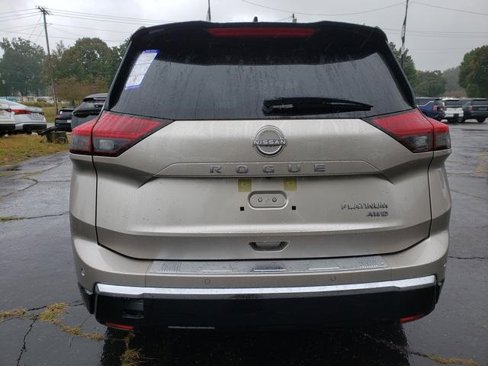 New 2026 Nissan Rogue Platinum image 5