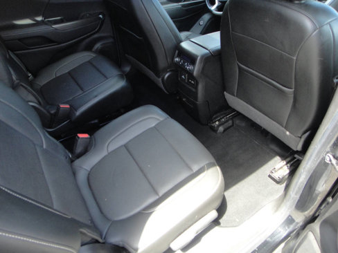 Used 2021 GMC Acadia SLT w/ Premium Package image 15