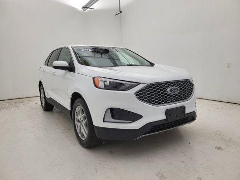 Used 2024 Ford Edge SEL image 12