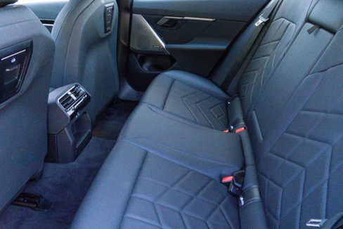 Certified 2025 BMW 530i w/ Premium Package image 34