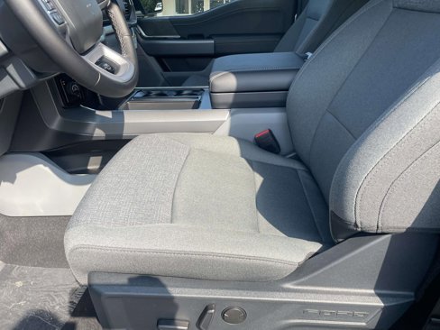 New 2025 Ford F150 XLT image 10
