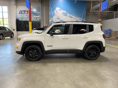 Used 2023 Jeep Renegade Altitude image 2