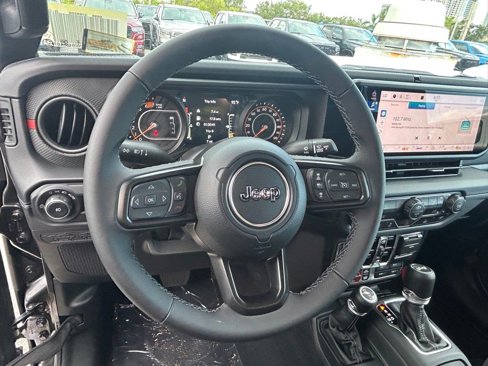 New 2025 Jeep Wrangler Unlimited Rubicon image 41