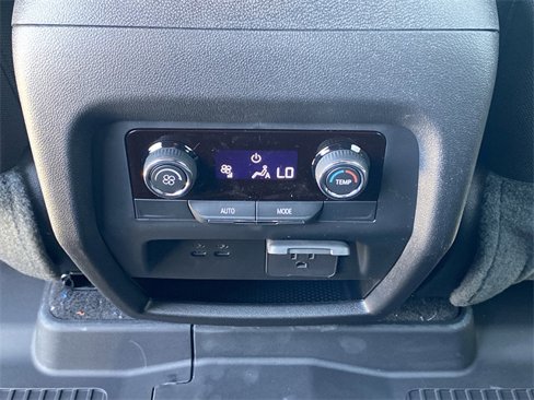 New 2026 Chevrolet Traverse LT w/ Midnight/Sport Edition image 14