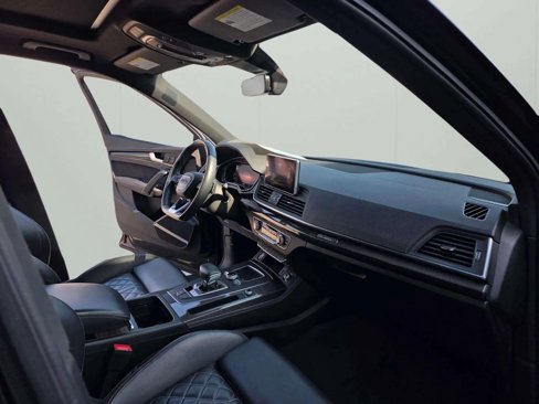 Used 2020 Audi SQ5 Premium Plus w/ Premium Plus Package image 17