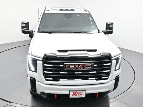 New 2026 GMC Sierra 3500 AT4 w/ AT4 Premium Plus Package image 4