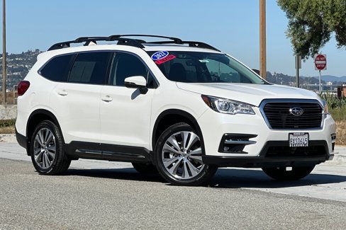 Used 2021 Subaru Ascent Limited w/ Technology Package image 2