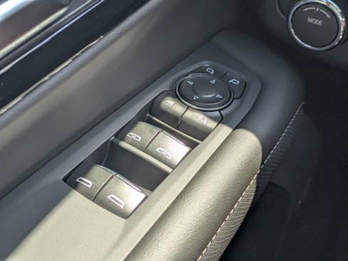 New 2026 Chevrolet Suburban LT w/ Comfort Package image 26