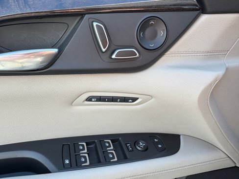 Used 2016 Cadillac CT6 Luxury image 31