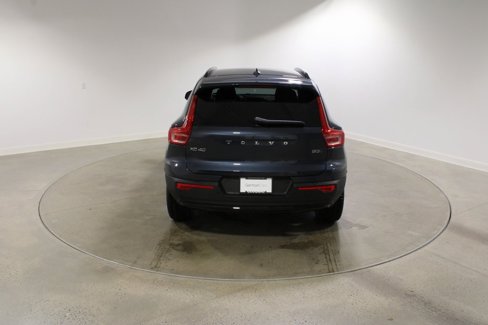 New 2026 Volvo XC40 B5 Core w/ Climate Package image 4