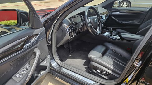 Used 2018 BMW 530e w/ Premium Package 2 image 27