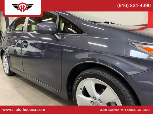 Used 2015 Toyota Prius Five image 10