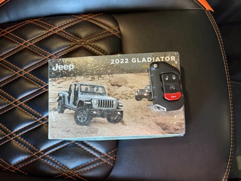 Used 2022 Jeep Gladiator Sport image 45