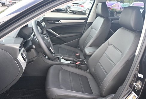 Used 2022 Volkswagen Passat 2.0T SE image 14