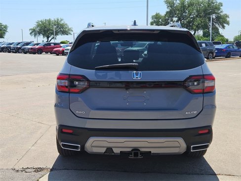 Used 2025 Honda Pilot Elite image 7