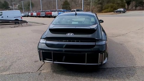 Used 2024 Hyundai Ioniq 6 SEL image 7