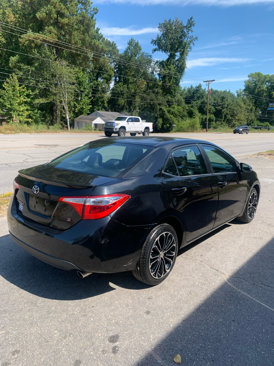 Used 2015 Toyota Corolla S Premium image 4