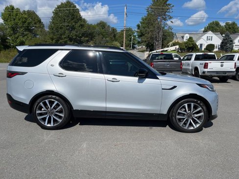 Used 2021 Land Rover Discovery S R-Dynamic image 2