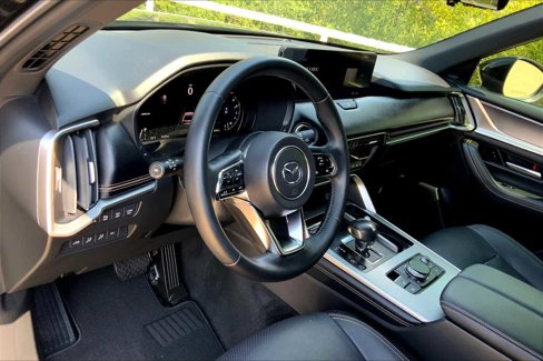 Certified 2025 MAZDA CX-70 3.3 Turbo w/ Premium Plus Pkg image 16