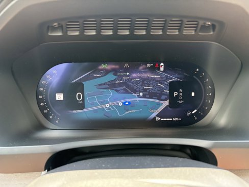 New 2026 Volvo XC90 B6 Plus w/ Protection Package Premier image 13