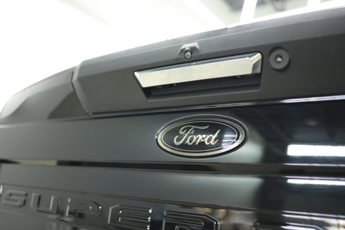 Used 2022 Ford F350 Lariat w/ Tremor Off-Road Package image 10