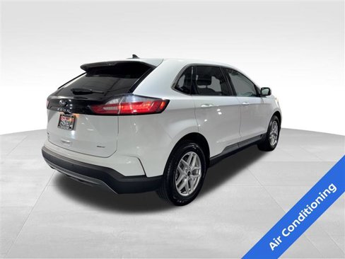 Used 2024 Ford Edge SEL image 4