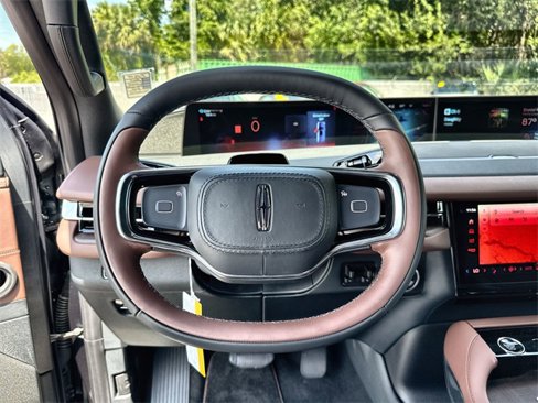 New 2025 Lincoln Navigator Reserve image 30