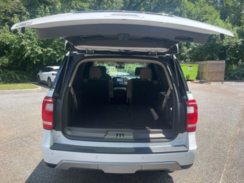 Used 2021 Ford Expedition XLT image 17