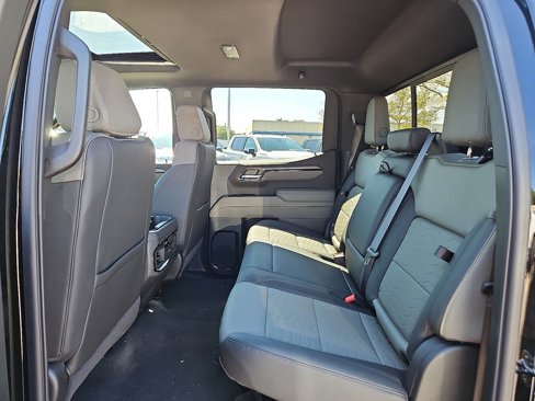 New 2026 Chevrolet Silverado 1500 ZR2 image 7