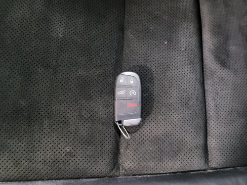 Used 2018 Jeep Grand Cherokee Altitude image 32
