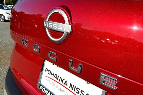 Used 2023 Nissan Rogue SV image 31