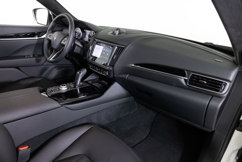 New 2023 Maserati Levante GT image 32
