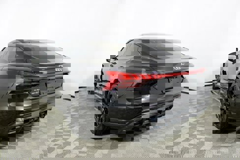 Used 2024 Audi e-tron GT Premium Plus image 44