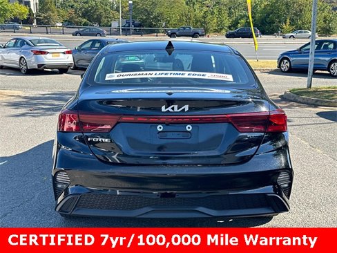 Used 2023 Kia Forte LXS image 3